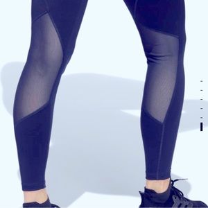 - NEW! Adidas Midnight blue XL Training logging with pocket. New.